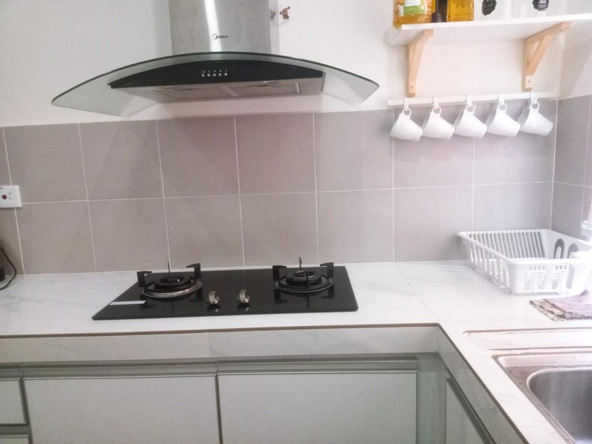 Zr D'Chili Homestay, Kemaman Chukai Exteriör bild