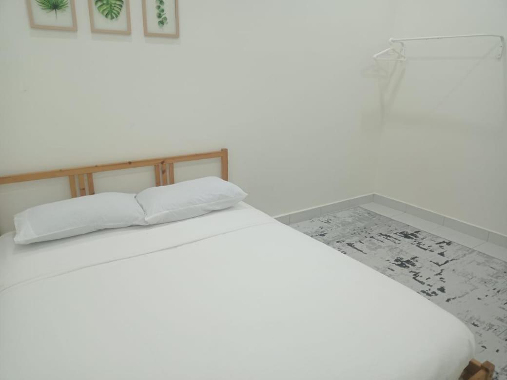 Zr D'Chili Homestay, Kemaman Chukai Exteriör bild