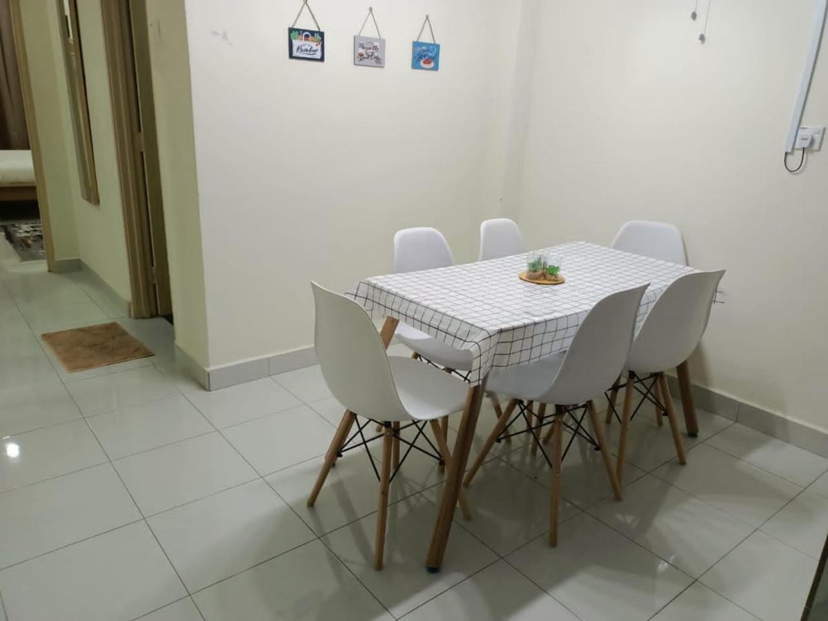 Zr D'Chili Homestay, Kemaman Chukai Exteriör bild