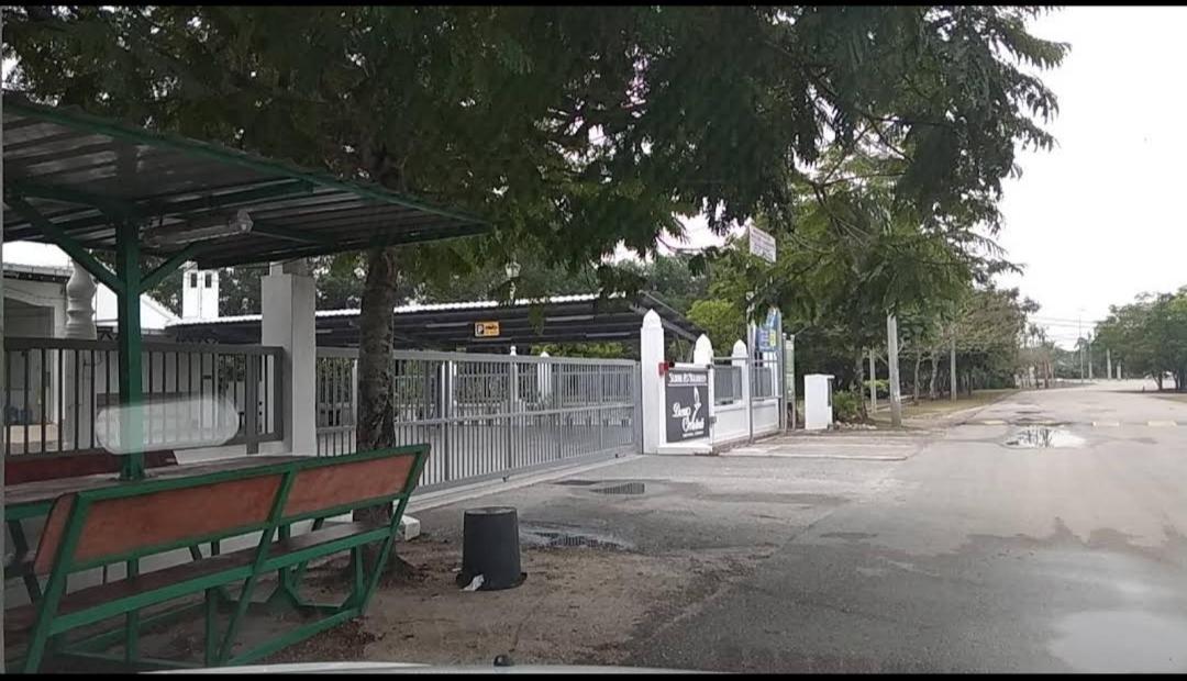 Zr D'Chili Homestay, Kemaman Chukai Exteriör bild